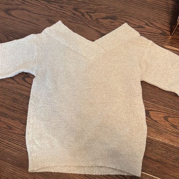 Mendocino Off The Shoulder Sweater - Picture 3 of 3